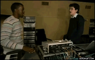 Bro_bed234_1208278.gif