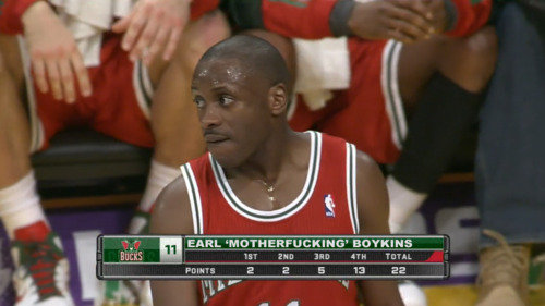 earlboykins at 5'5!!🔥 Saves the day for the Bucks against