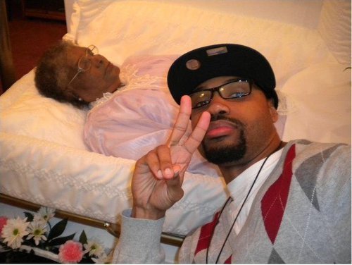 The+black+communities+duck+face+sup+grandma_659419_3598735.jpg
