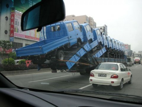 Centipede Truck