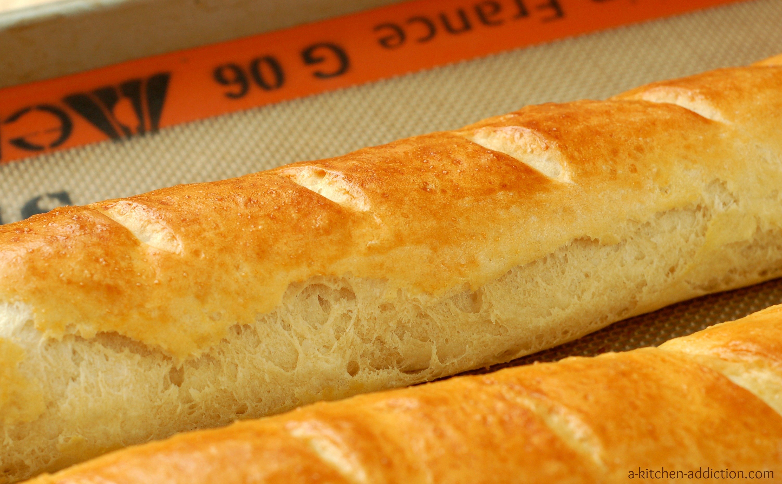 Les baguettes. French Baguette Recipe gif.