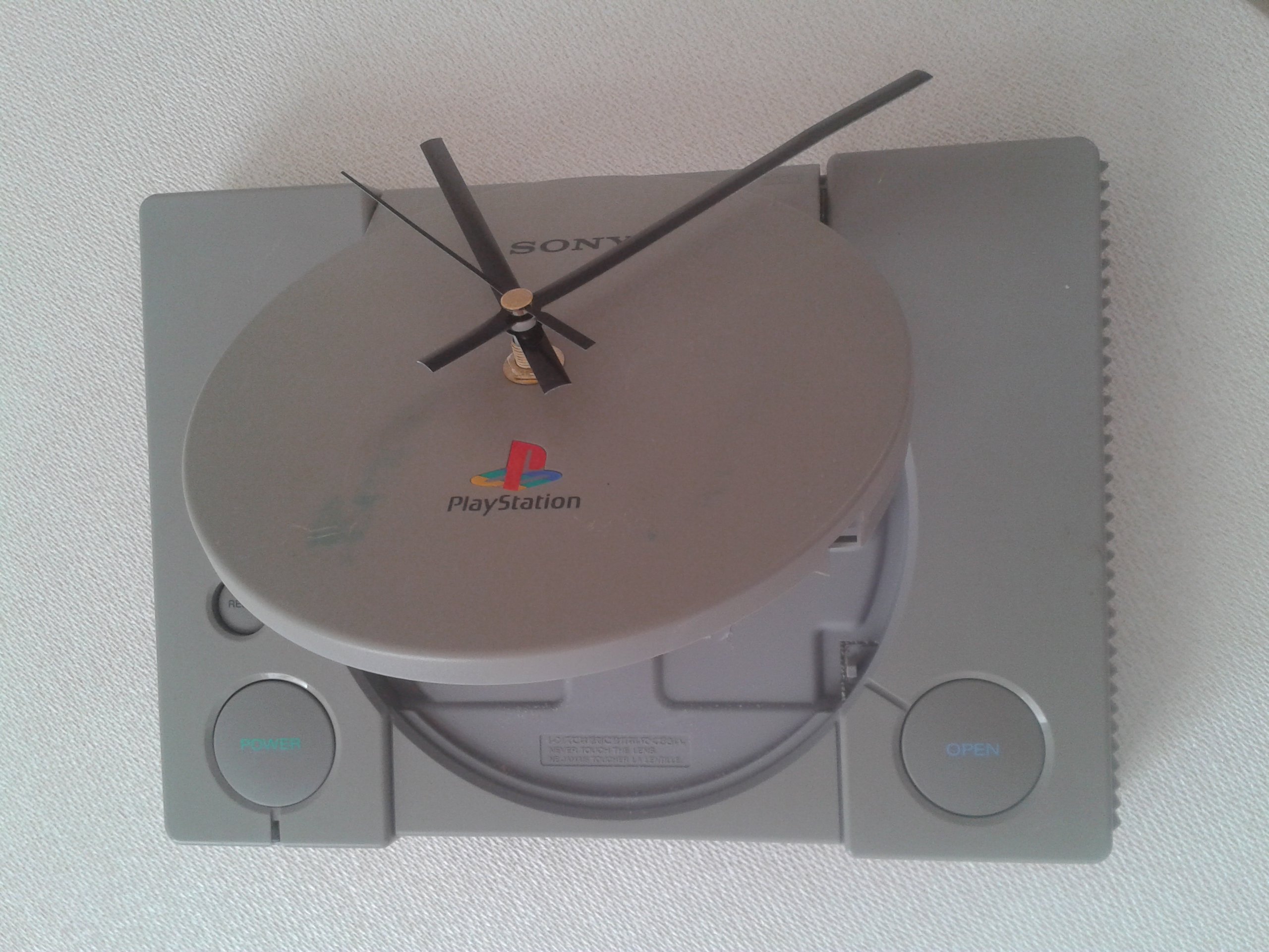 playstation 1 clock